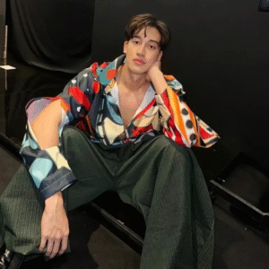 เชลล์ ธกฤต ไชยวุฒิ